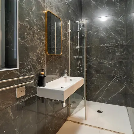 Central, Fully Equipped 1br With Ac & Wifi By 360 Estates 아파트